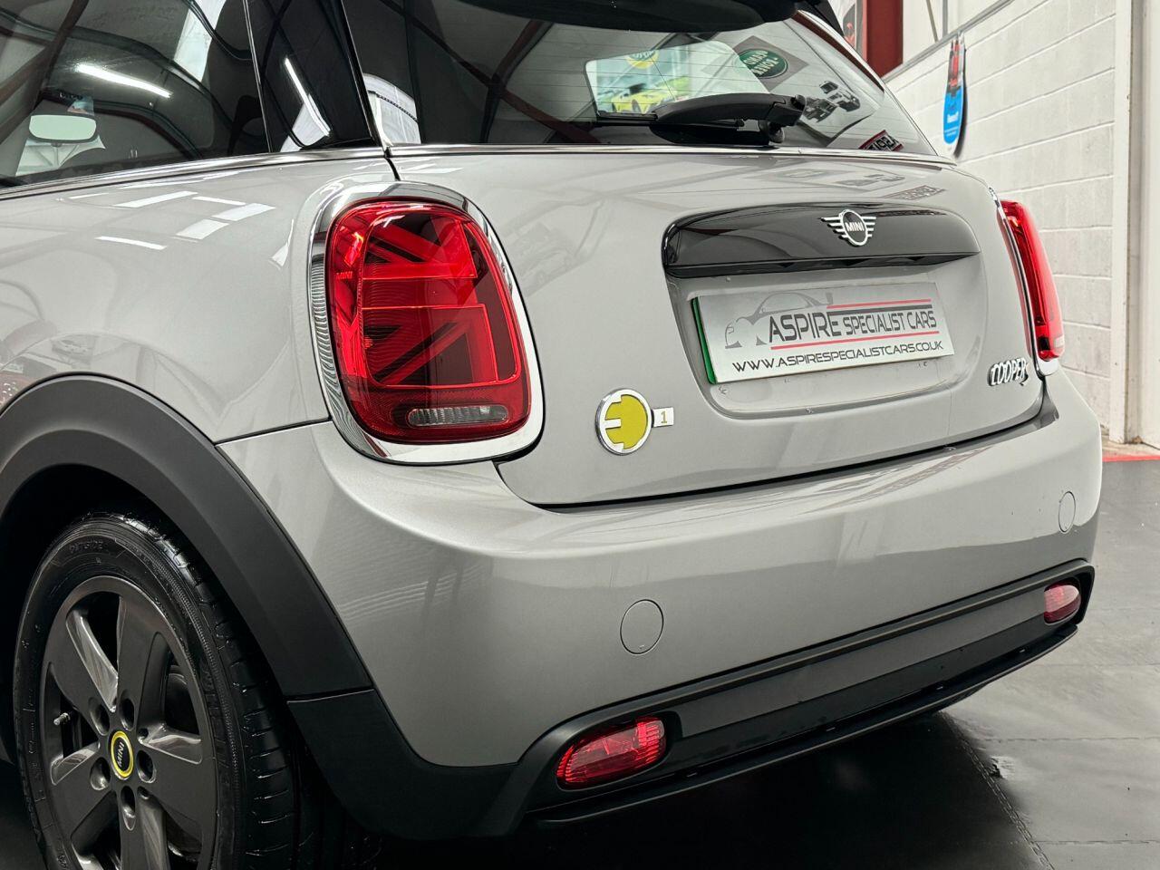 Used MINI Hatch 2023 for sale - 77496950: Photo 10