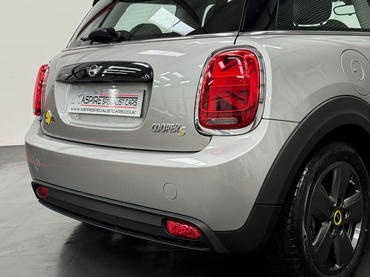 Used MINI Hatch 2023 for sale - 77496950: Photo 11
