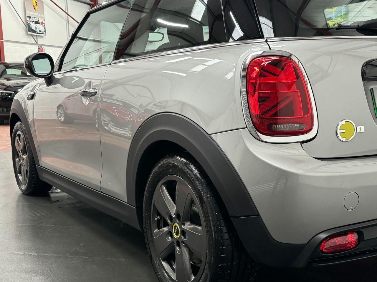 Used MINI Hatch 2023 for sale - 77496950: Photo 9