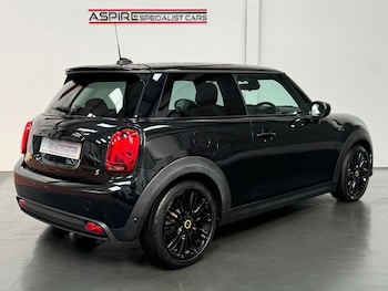 Used MINI Hatch 2023 for sale - 77925465: Photo