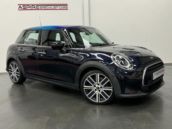 Used MINI Hatch 2021 for sale - 77824382: Photo