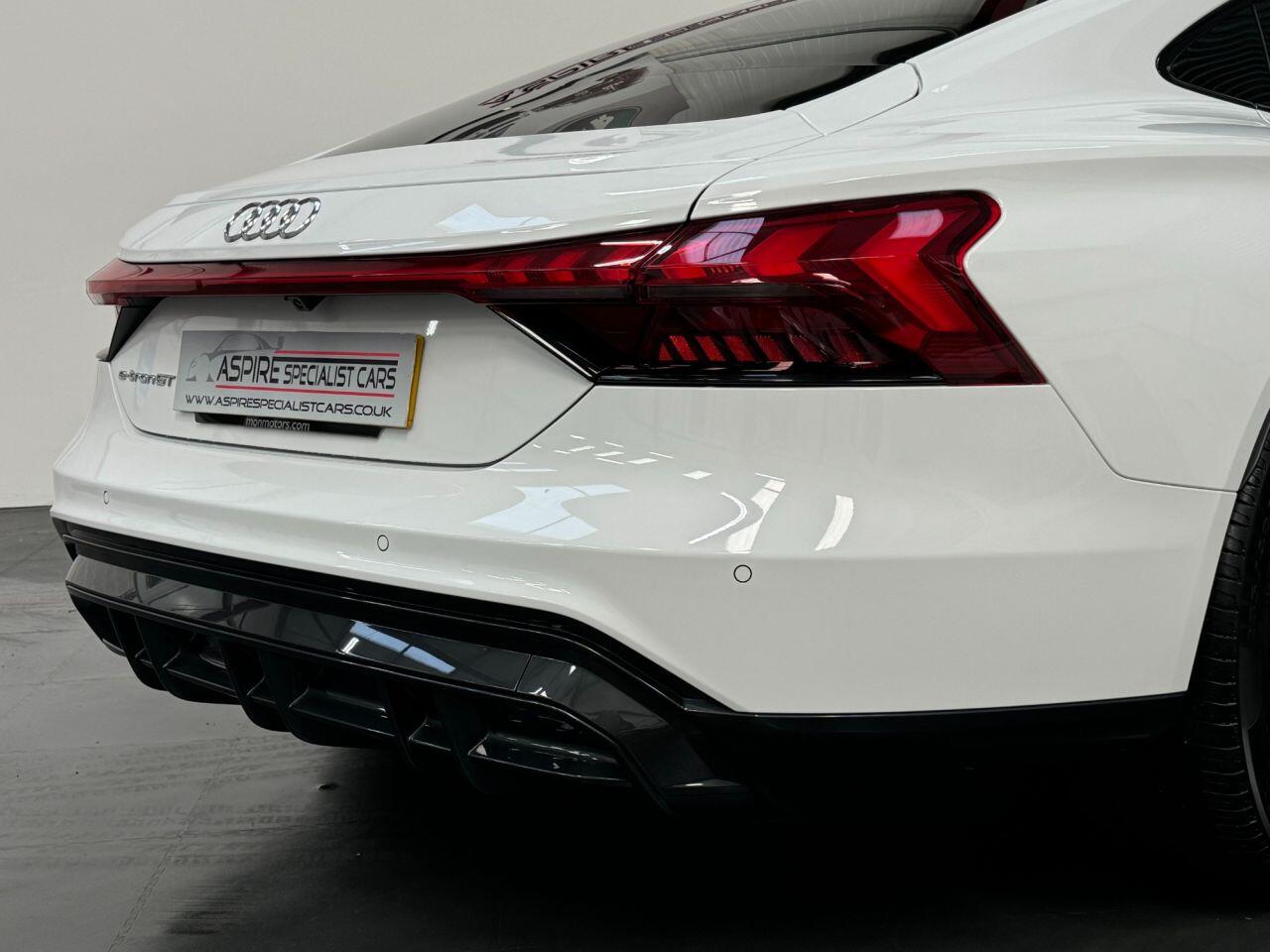 Used Audi e-tron GT 2023 for sale - 78033596: Photo 9