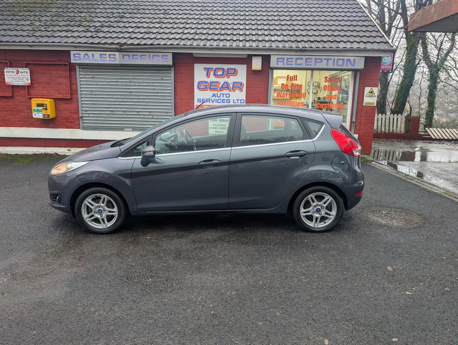 Used Ford Fiesta 2013 for sale - 76974663: Photo 2