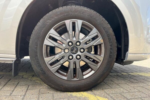 Used Ford E-Transit 2025 for sale - 74845949: Photo 8