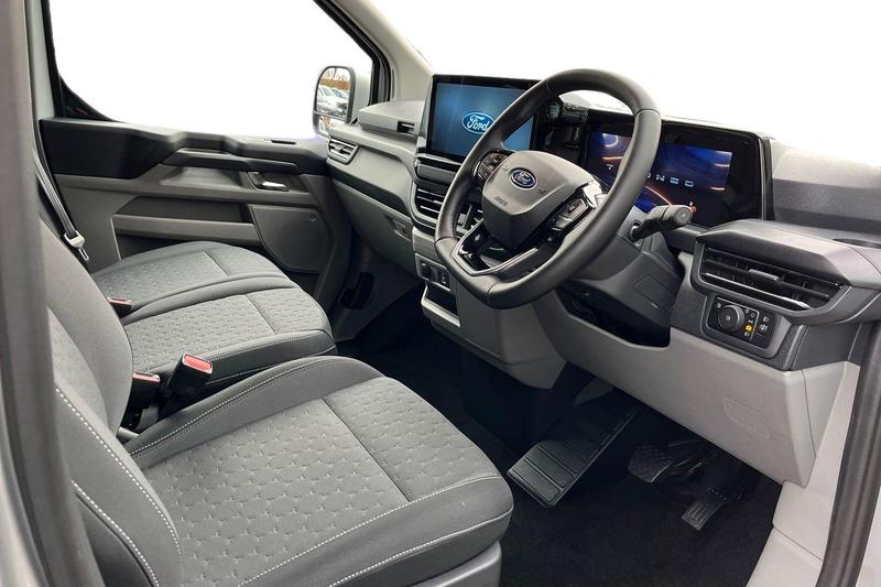 Used Ford Tourneo Custom 2025 for sale - 76580826: Photo 14