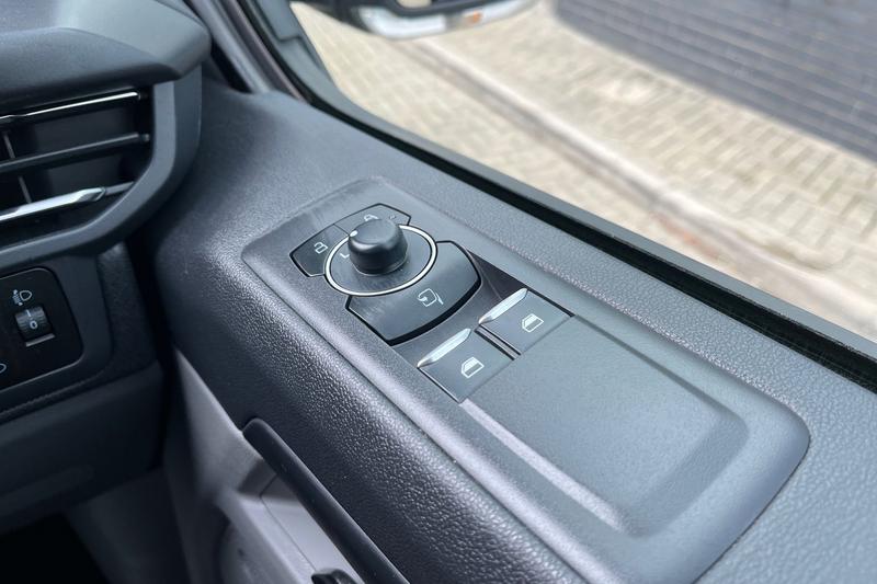 Used Ford Tourneo Custom 2025 for sale - 76580826: Photo 21