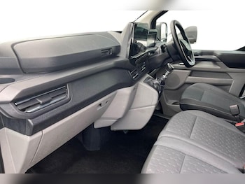 Used Ford Tourneo Custom 2025 for sale - 78270831: Photo