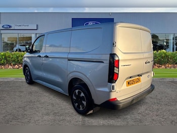 Used Ford Transit Custom 2025 for sale - 76079827: Photo 2