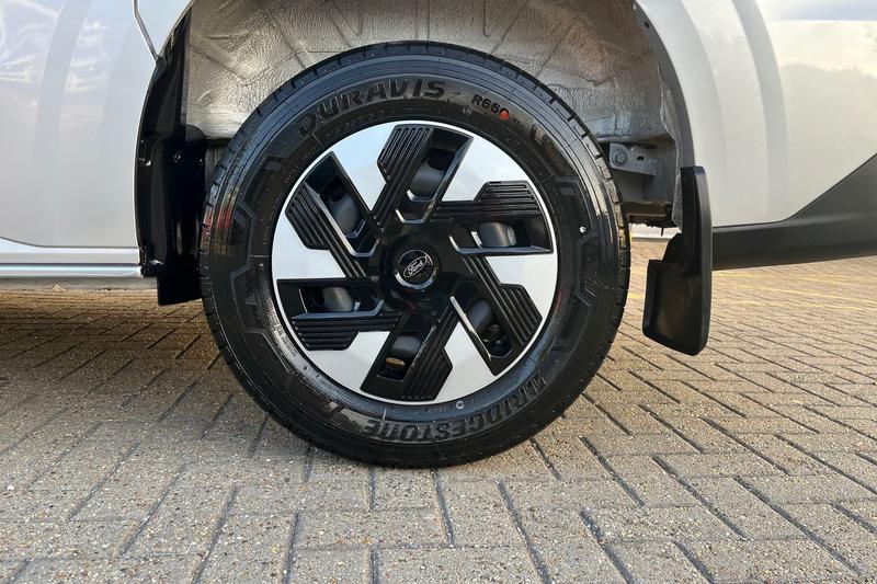 Used Ford Transit Custom 2025 for sale - 76079827: Photo 8