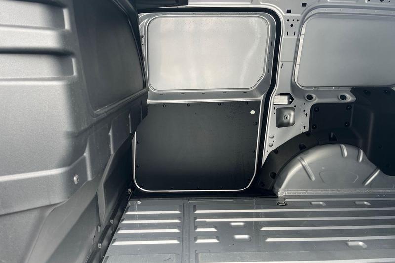 Used Ford Transit Connect 2025 for sale - 76382328: Photo 11