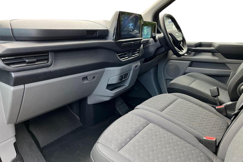 Used Ford Transit Custom 2024 for sale - 76545439: Photo 4