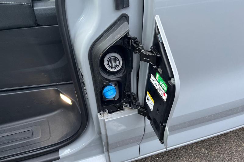 Used Ford Transit Custom 2025 for sale - 76738867: Photo 9