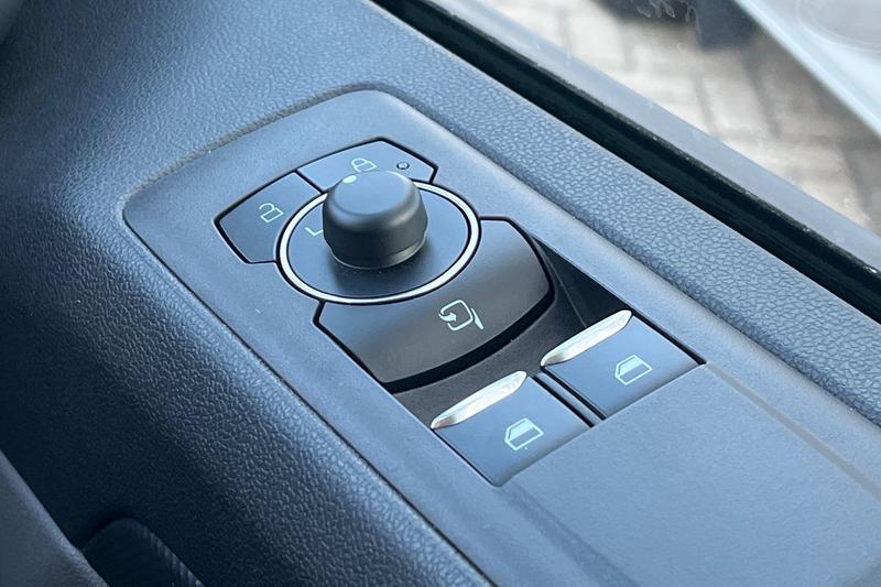 Used Ford Transit Custom 2025 for sale - 76117602: Photo 23