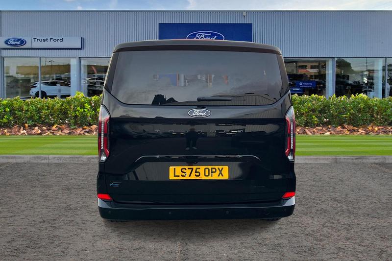Used Ford E-Tourneo Custom 2025 for sale - 76830249: Photo 13
