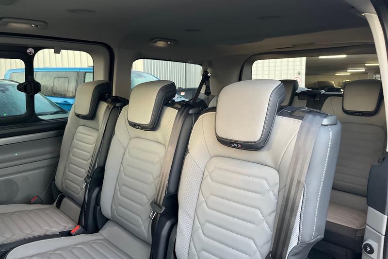 Used Ford E-Tourneo Custom 2025 for sale - 76830249: Photo 19