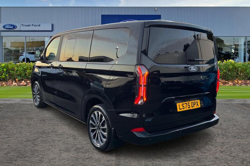 Used Ford E-Tourneo Custom 2025 for sale - 76830249: Photo 2