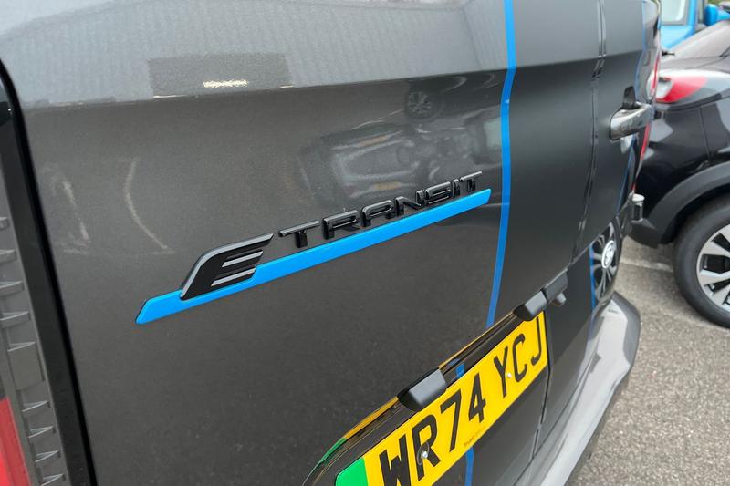 Used Ford Transit Custom 2024 for sale - 76290307: Photo 20