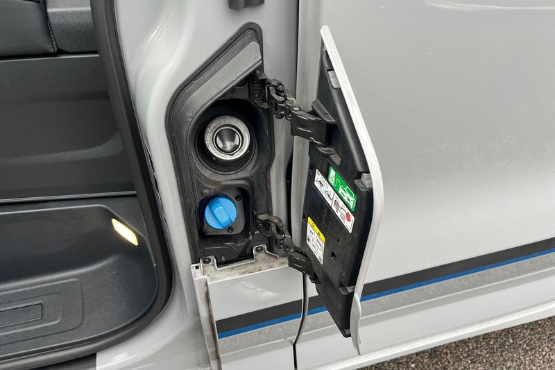 Used Ford Transit Custom 2025 for sale - 76580831: Photo 8