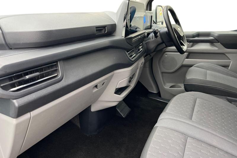 Used Ford Transit Custom 2025 for sale - 76494560: Photo 4