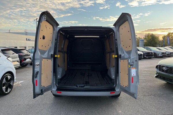 Used Ford Transit Custom 2023 for sale - 76266036: Photo 7