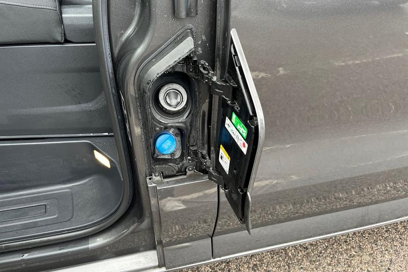 Used Ford Transit Custom 2024 for sale - 76545462: Photo 8