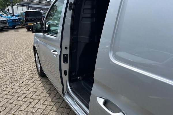 Used Ford Transit Connect 2025 for sale - 74791460: Photo 38
