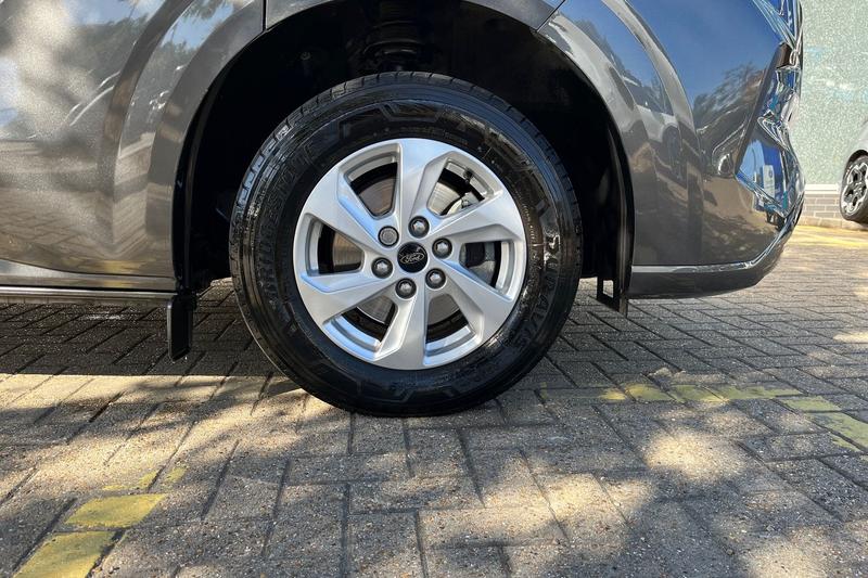 Used Ford Transit Custom 2024 for sale - 76382327: Photo 8