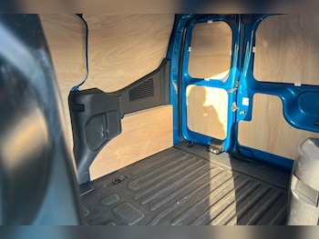 Used Ford Transit Courier 2025 for sale - 78413206: Photo