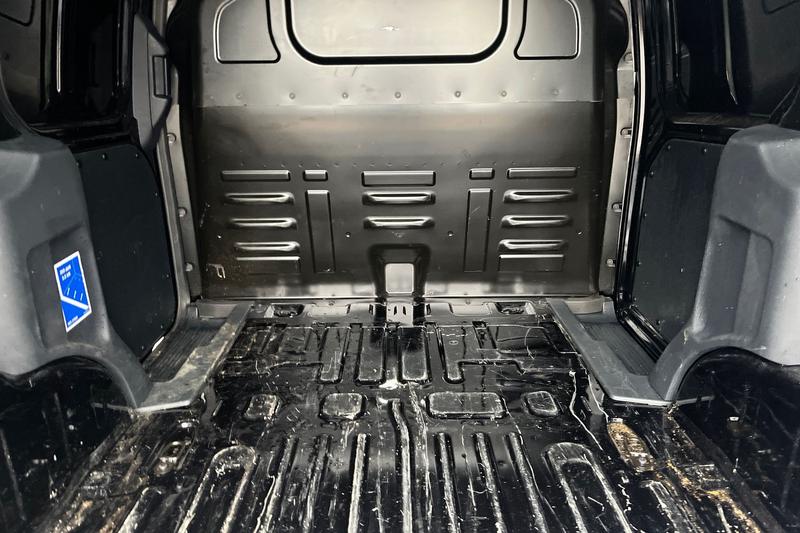 Used Ford Transit Courier 2025 for sale - 76557490: Photo 4