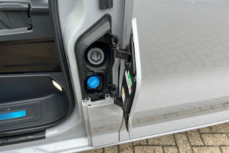 Used Ford Tourneo Custom 2025 for sale - 77117417: Photo 9