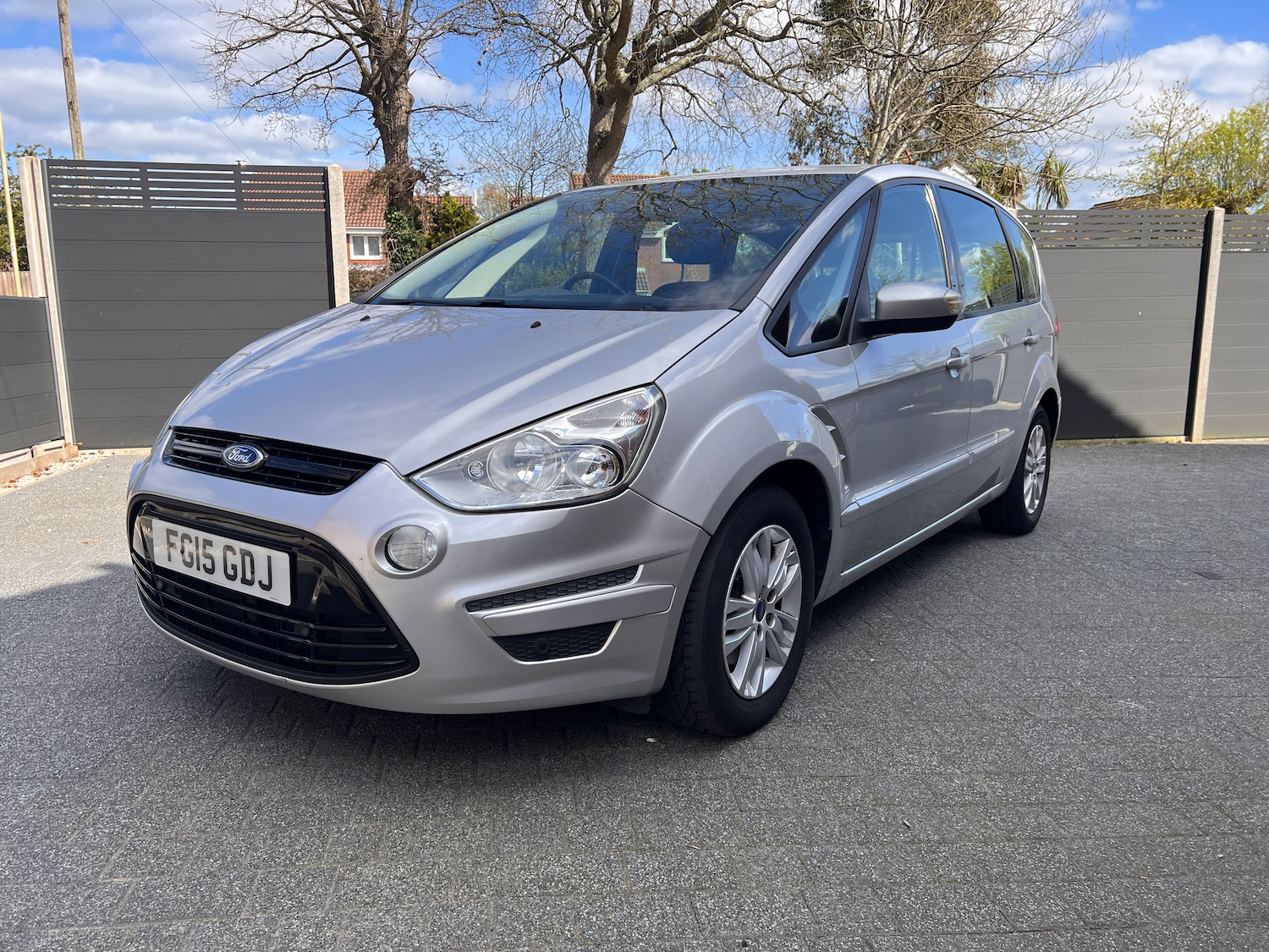 Used Ford S-Max 2015 for sale - 78117189: Photo 2