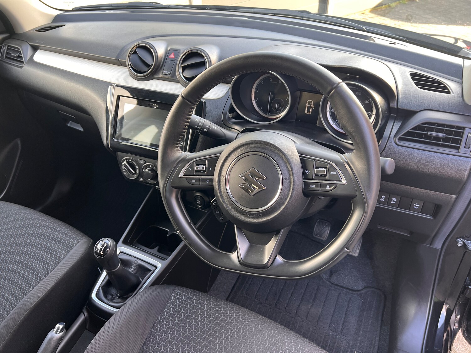 Used Suzuki Swift 2023 for sale - 77691159: Photo 20