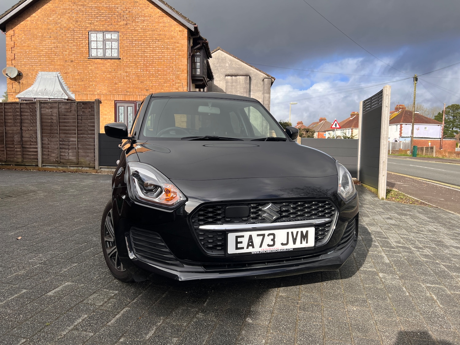 Used Suzuki Swift 2023 for sale - 77716541: Photo 3