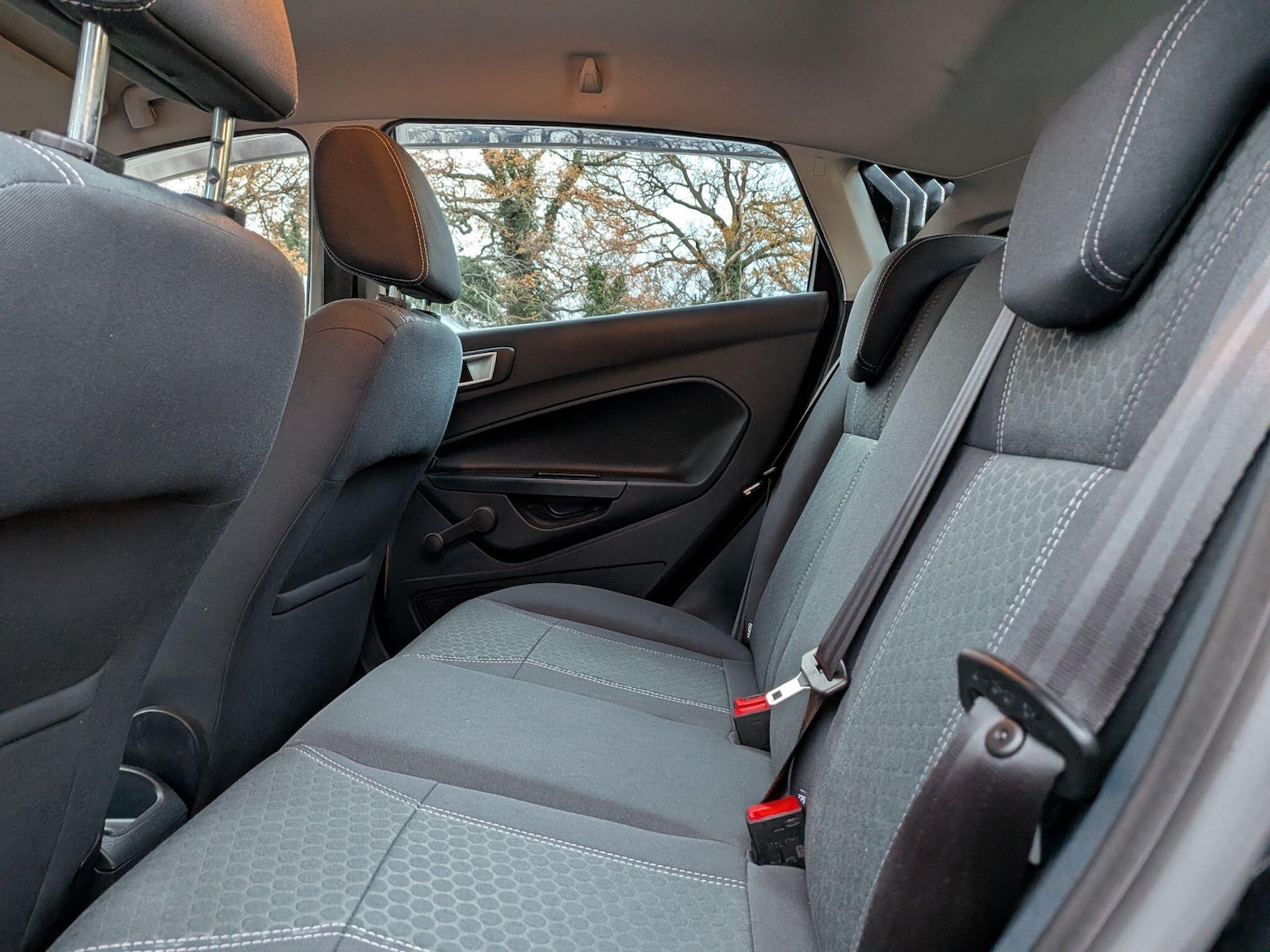 Used Ford Fiesta 2012 for sale - 76855972: Photo 18