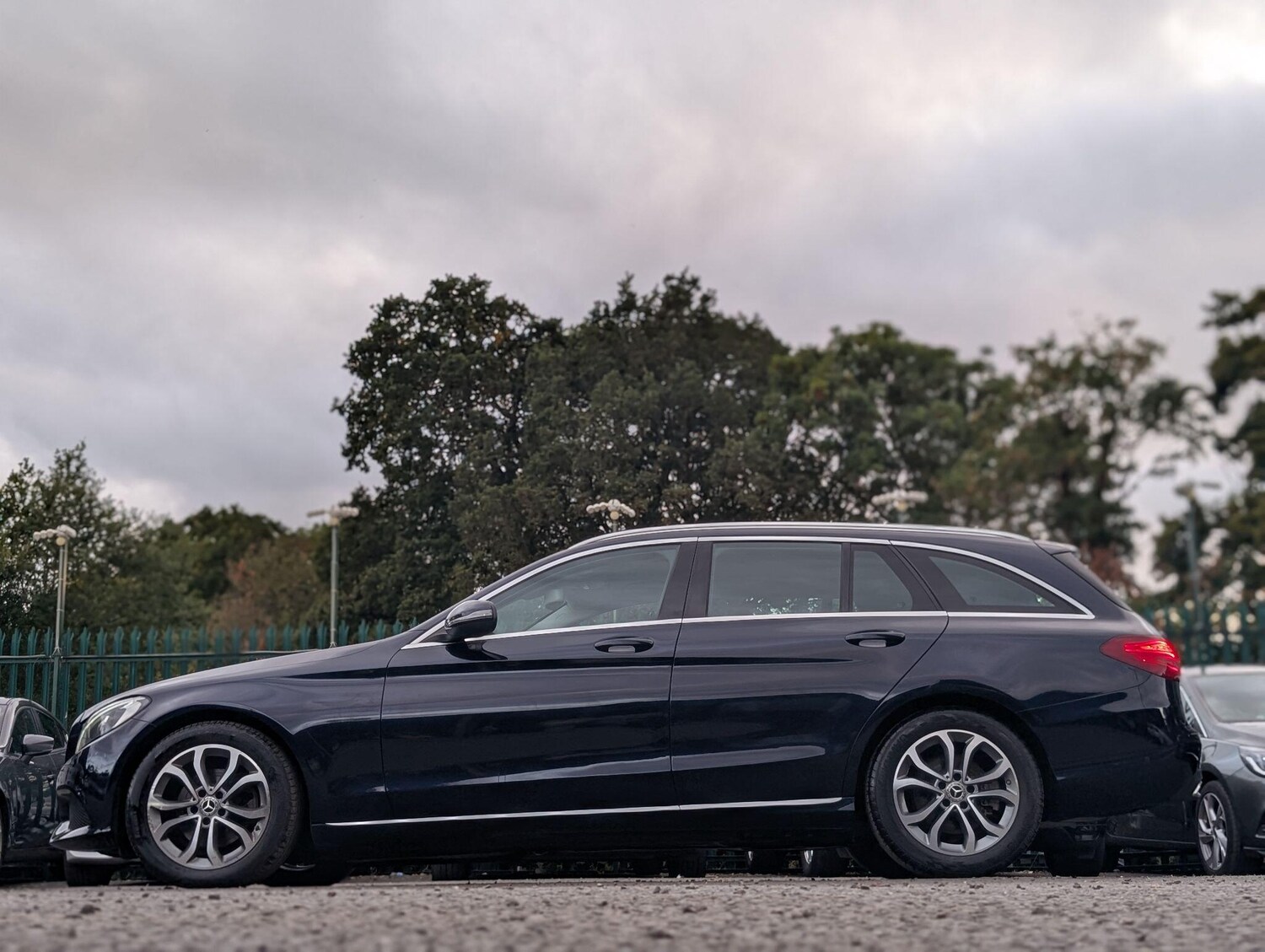 Used Mercedes-Benz C Class 2017 for sale - 77838935: Photo 14