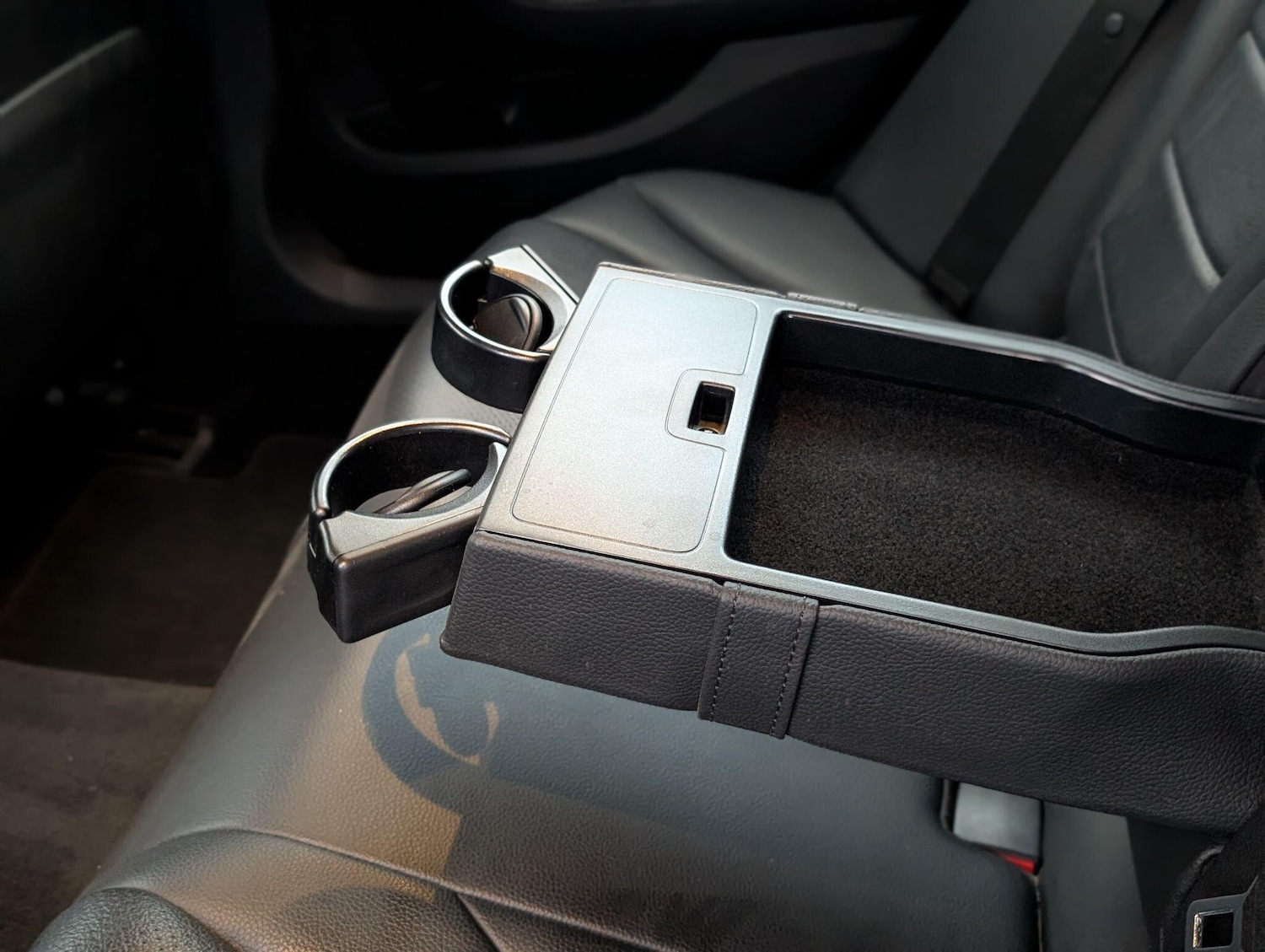 Used Mercedes-Benz C Class 2017 for sale - 77838935: Photo 62