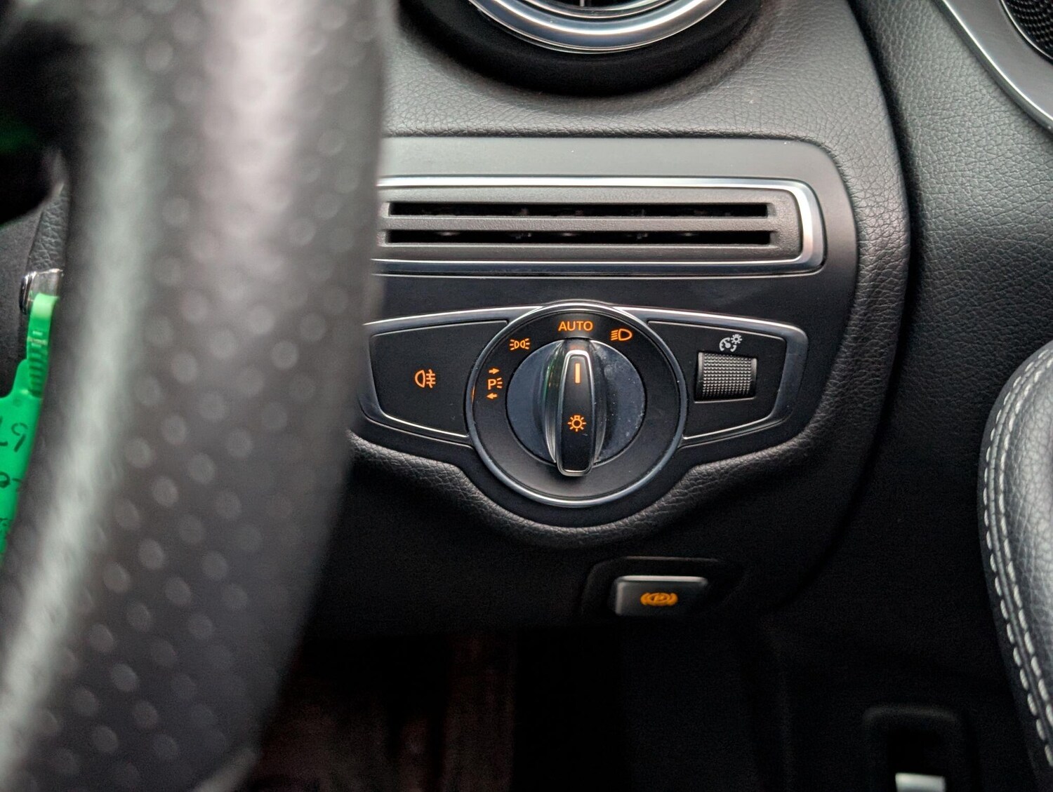 Used Mercedes-Benz C Class 2017 for sale - 77838935: Photo 64