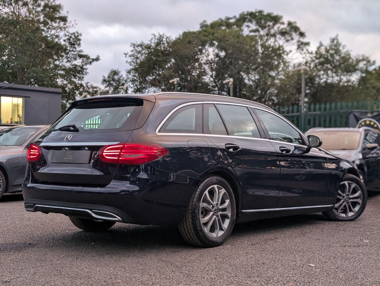 Used Mercedes-Benz C Class 2017 for sale - 77838935: Photo 7