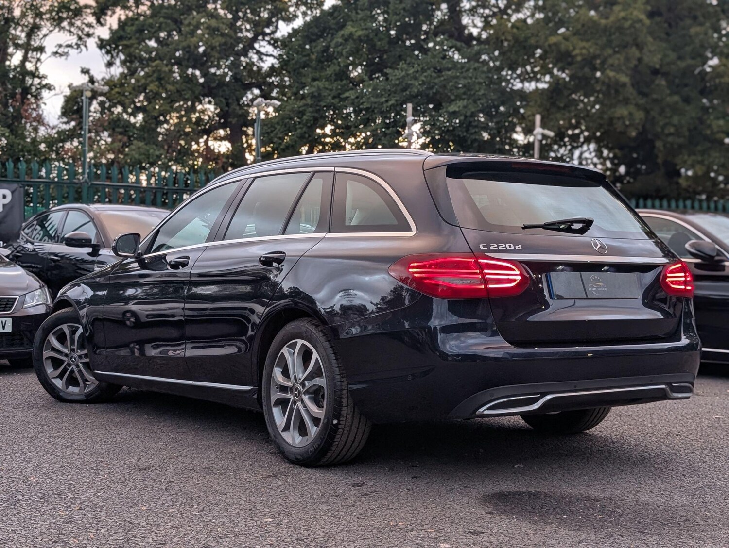 Used Mercedes-Benz C Class 2017 for sale - 77838935: Photo 9