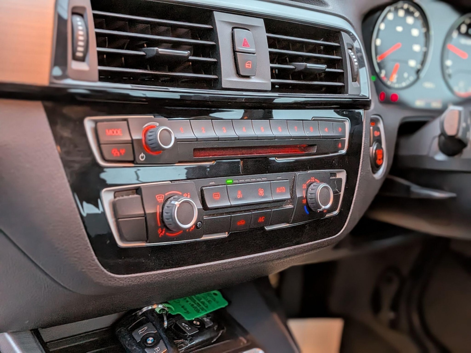 Used BMW 2 Series 2018 for sale - 76327268: Photo 20