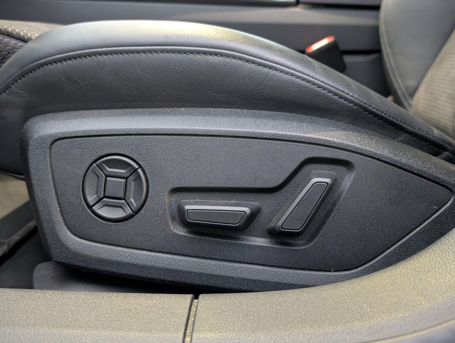 Used Audi A6 Avant 2021 for sale - 76282847: Photo 30