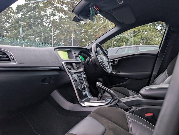 Used Volvo V40 2015 for sale - 76239146: Photo 18
