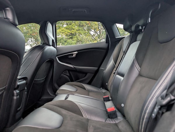 Used Volvo V40 2015 for sale - 76239146: Photo 24