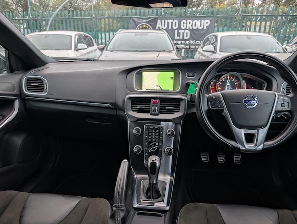 Used Volvo V40 2015 for sale - 76239146: Photo 30