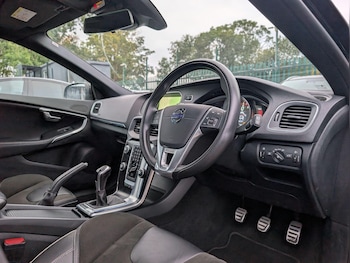 Used Volvo V40 2015 for sale - 76239146: Photo 3