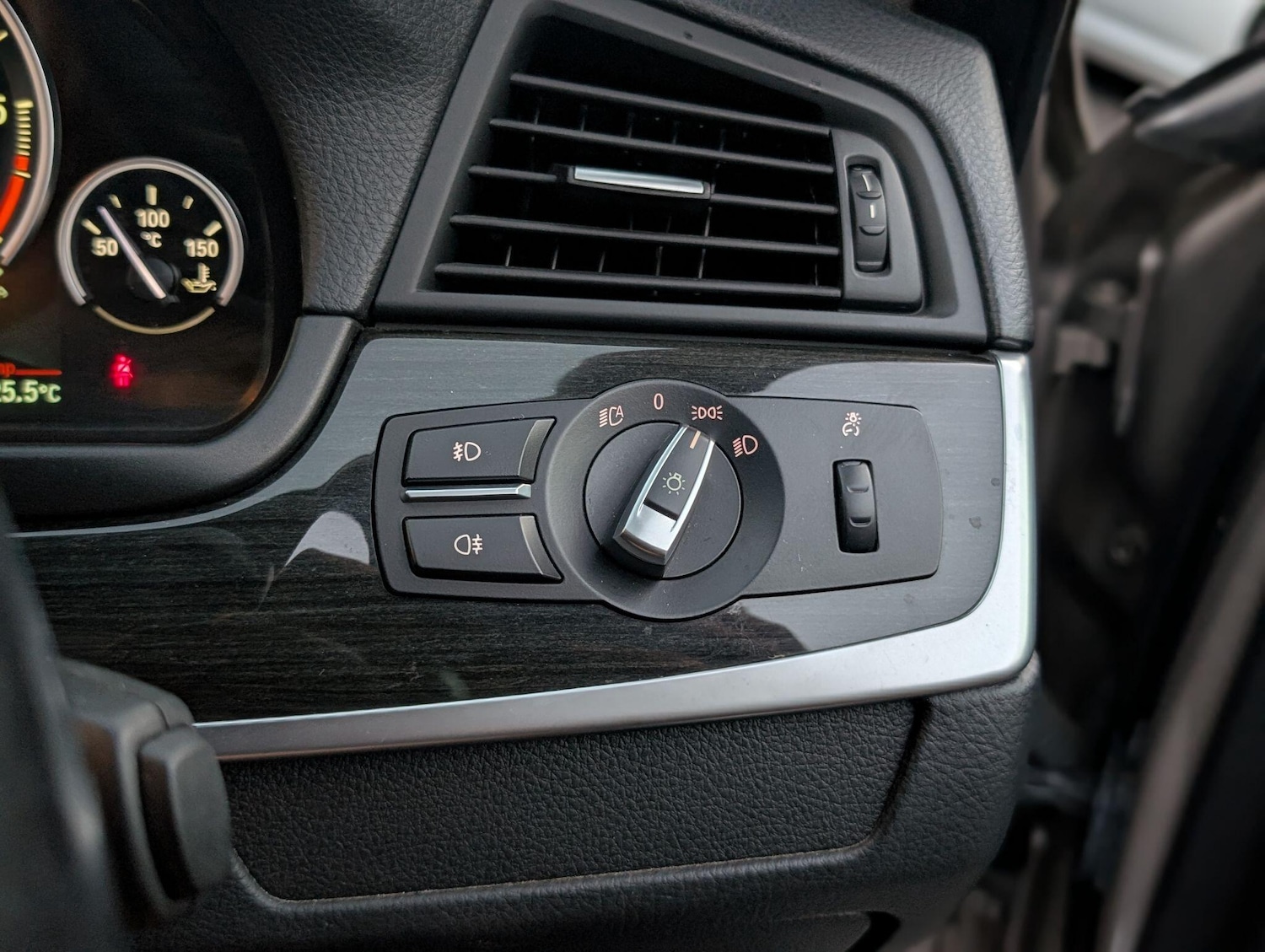 Used BMW 5 Series 2016 for sale - 77537797: Photo 40