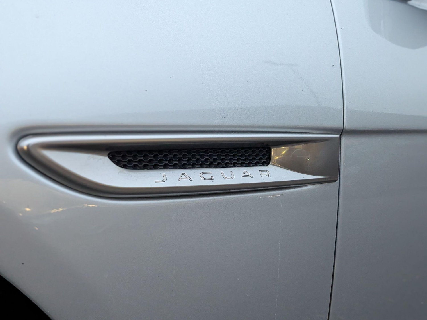 Used Jaguar XF 2017 for sale - 76360822: Photo 18