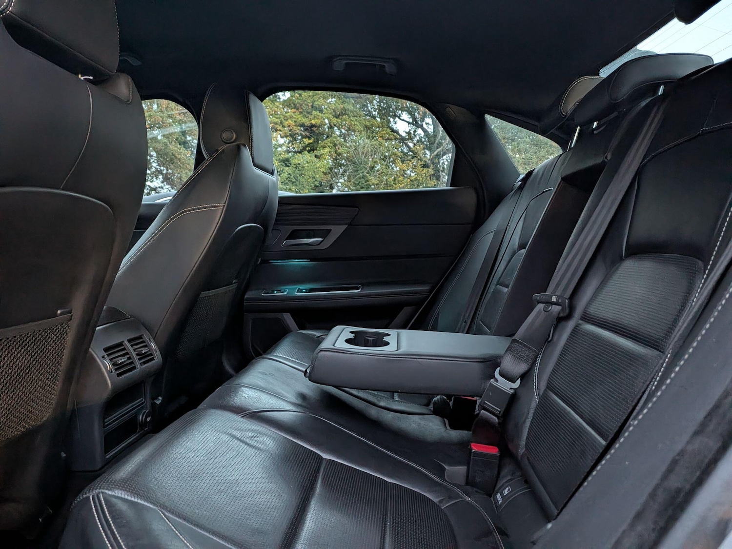 Used Jaguar XF 2017 for sale - 76360822: Photo 30