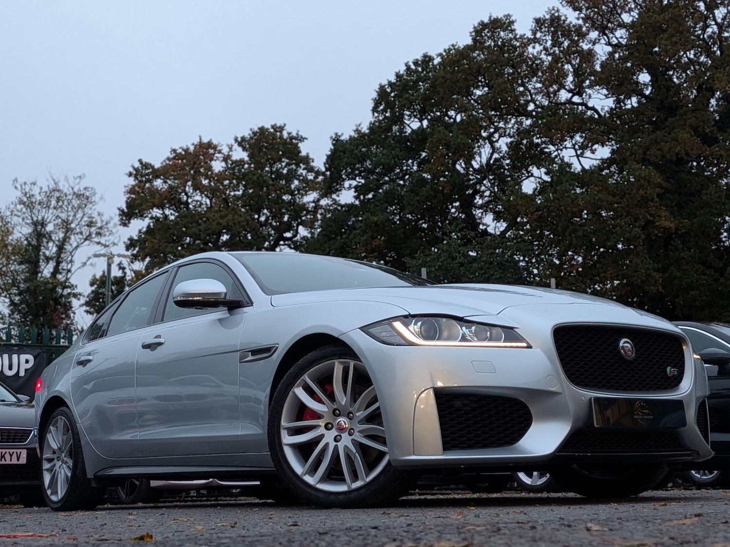 Used Jaguar XF 2017 for sale - 76360822: Photo 4