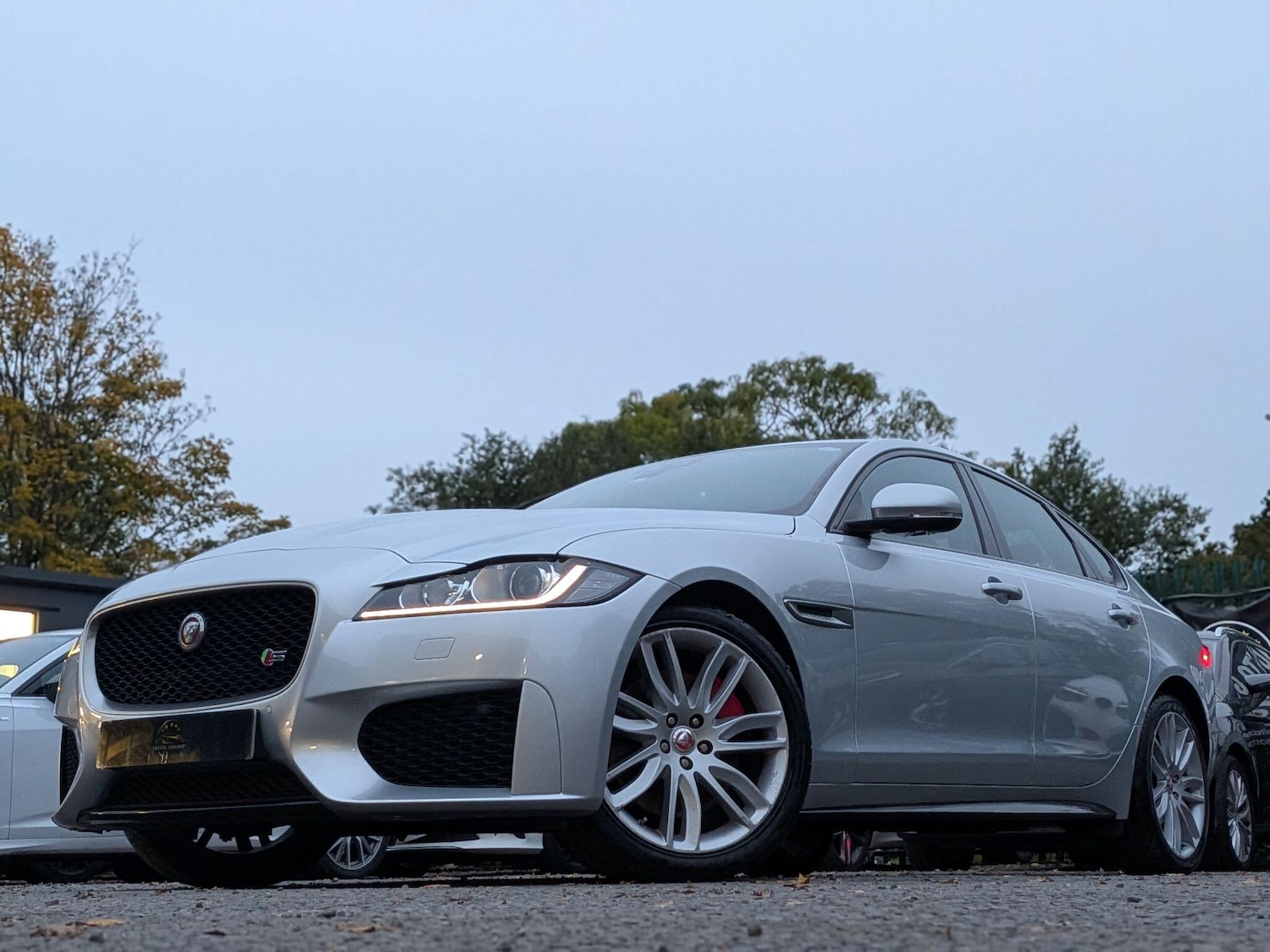 Used Jaguar XF 2017 for sale - 76360822: Photo 6